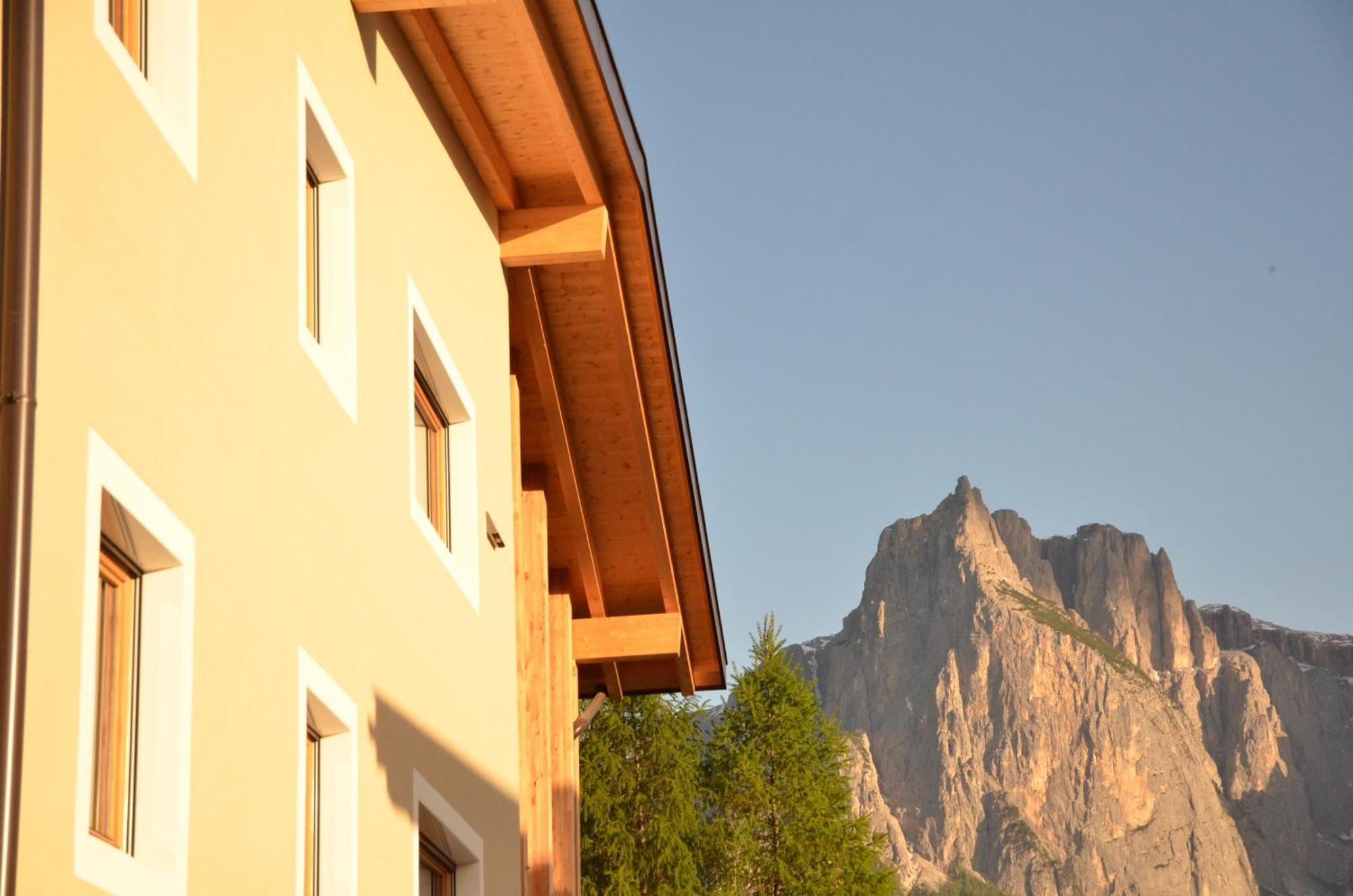Aparthotel Kastelart - Karbon Castelrotto Zewnętrze zdjęcie